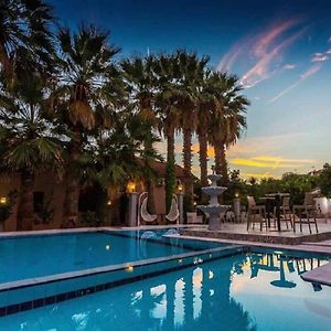 Bacoli Hotel